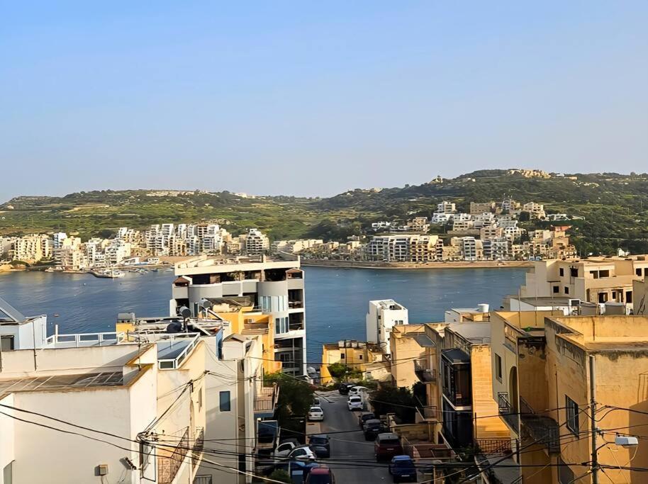 Waveside Apartment St. Paul's Bay Exterior photo